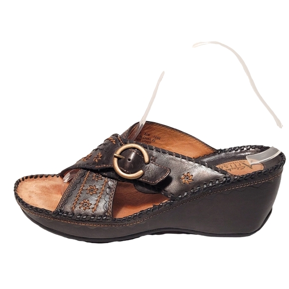 Clarks Shoes - Clarks Artisan Women's Brown Leather Wedge Sandals